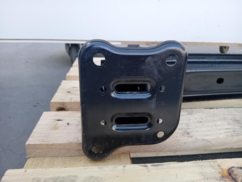 Traversa Paraurti POST 2396431 Ford PUMA II 2024