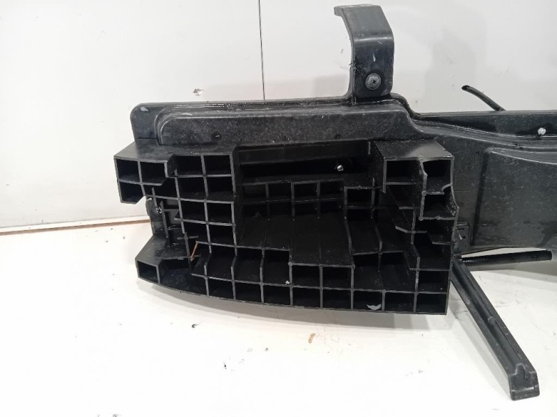 Traversa Paraurti POST 866301K000 Hyundai IX20 2015