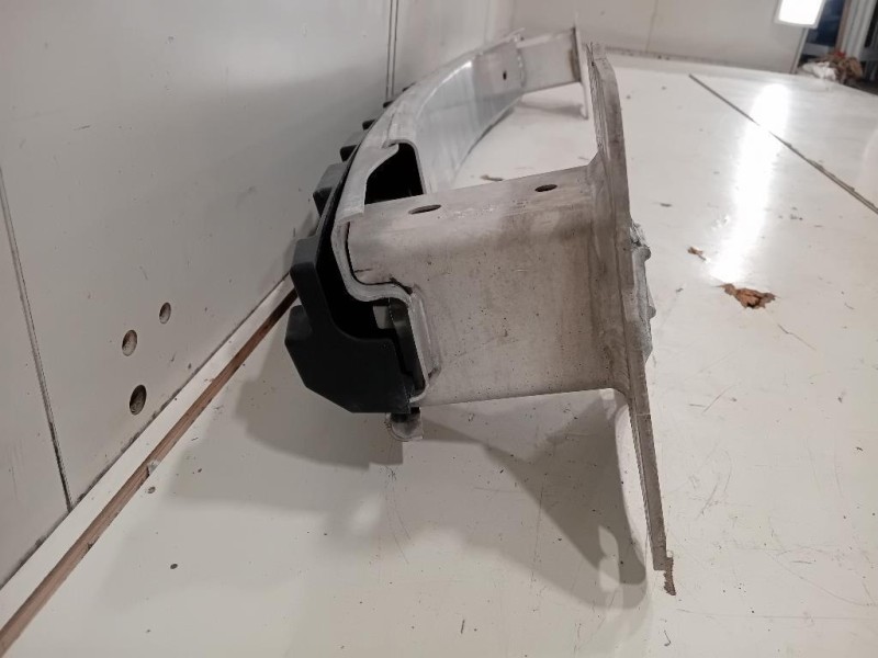 Traversa Paraurti POST J9C3-17D928-A Jaguar E-pace 2017