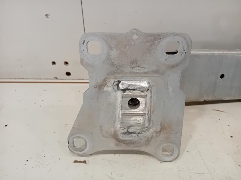 Traversa Paraurti POST J9C3-17D928-A Jaguar E-pace 2017