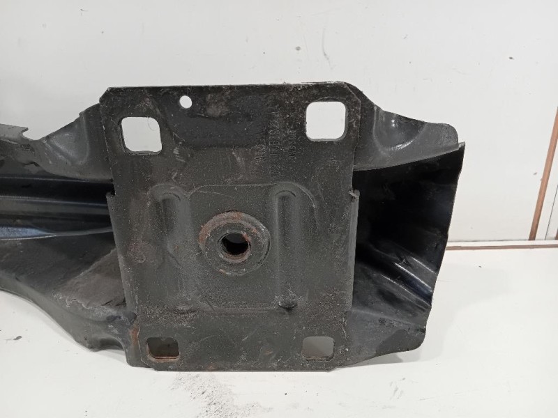 Traversa Paraurti POST CX7317B892 Jaguar XE 2015