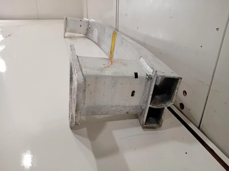 Traversa Paraurti POST K68243701AA Jeep Compass III 2017