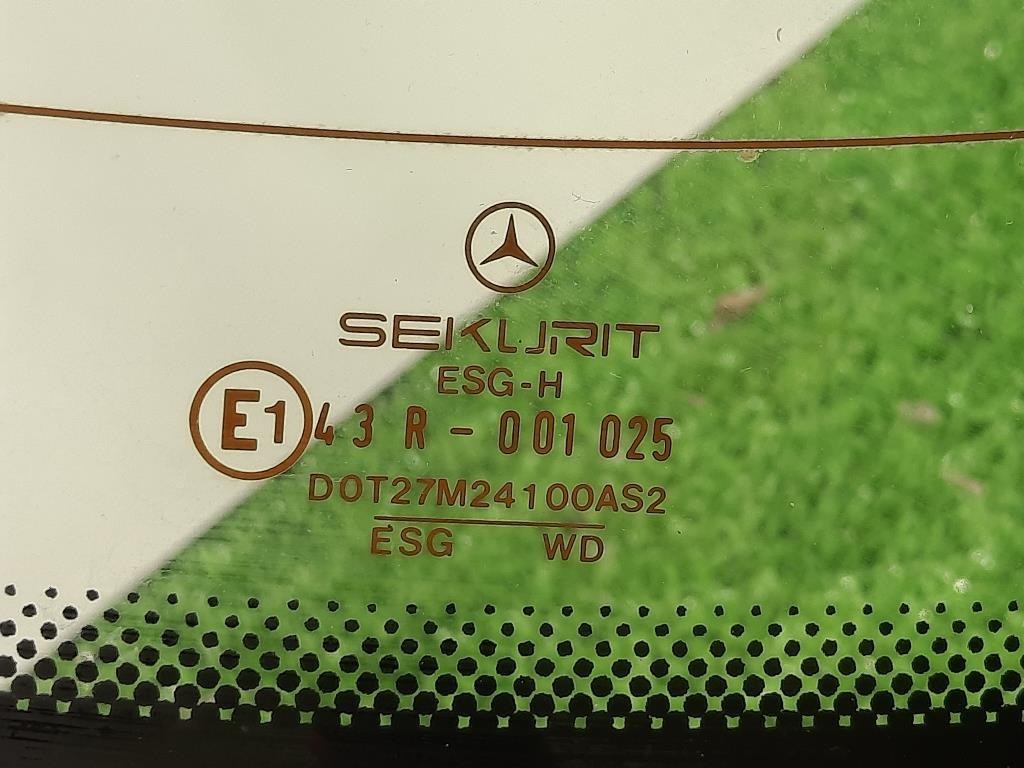 Lunotto A1246304321 ORIGINALE Mercedes Classe E W124 1985