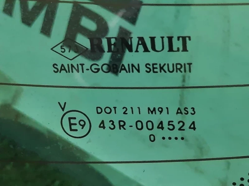 Lunotto DOT 211 M91 AS3 Renault Mégane III 2009