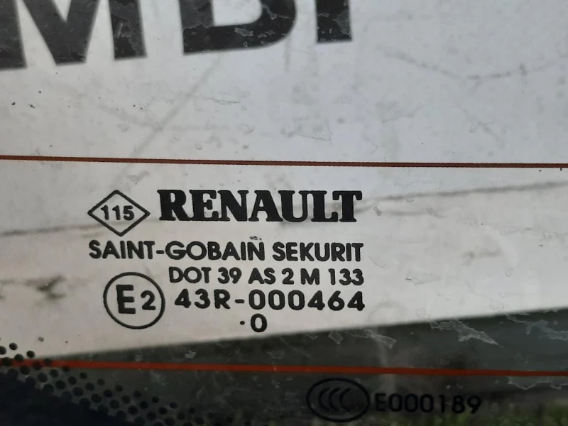 Lunotto 8200120627 Renault Scénic II 2003