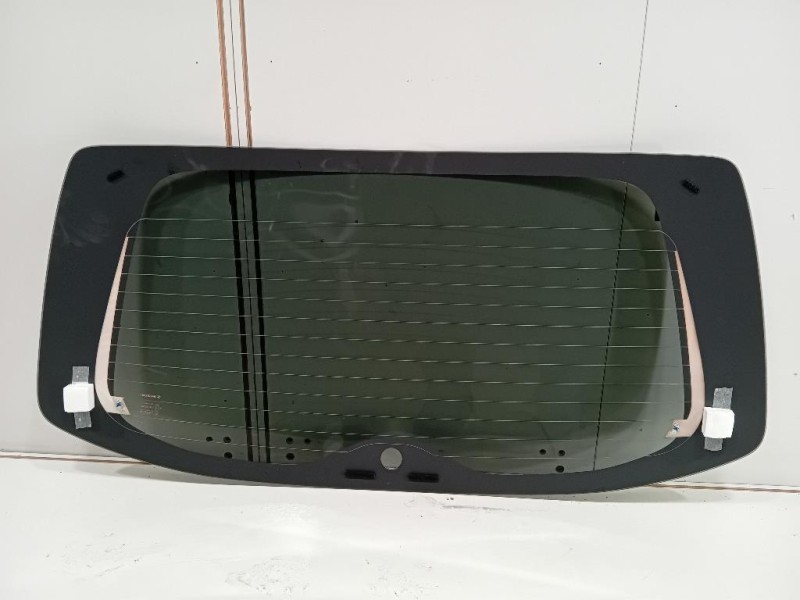 Lunotto 84570-62R10 Suzuki Swift VI 2017