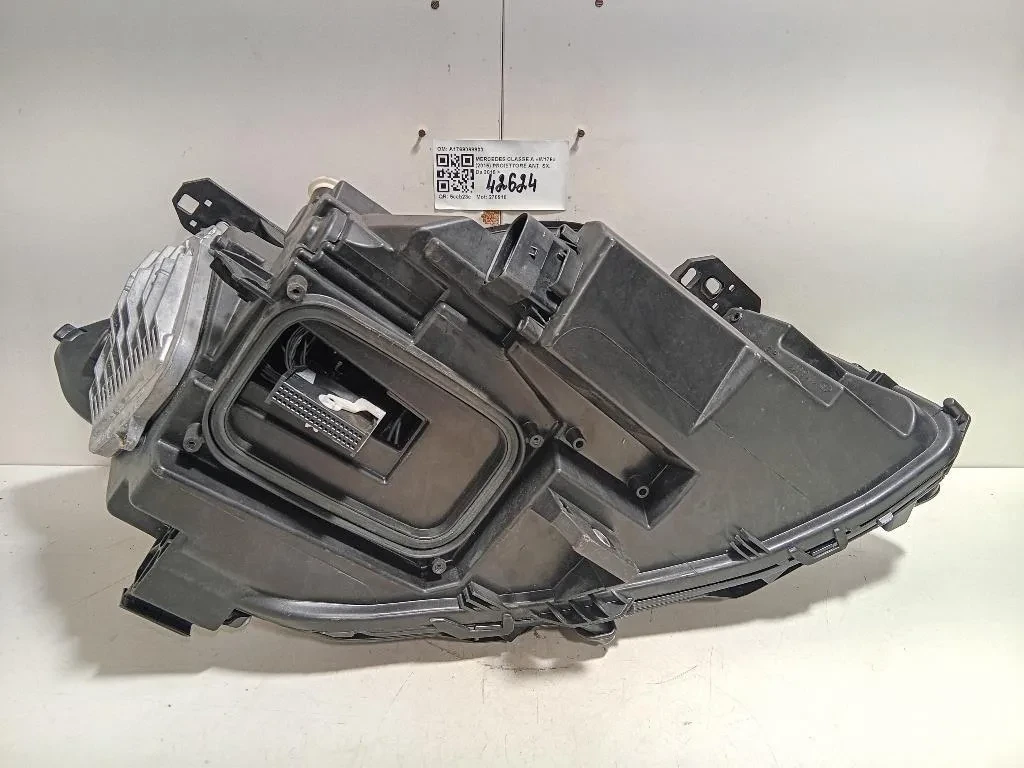 Proiettore ANT SX A1769068900 Mercedes Classe A W176 2015
