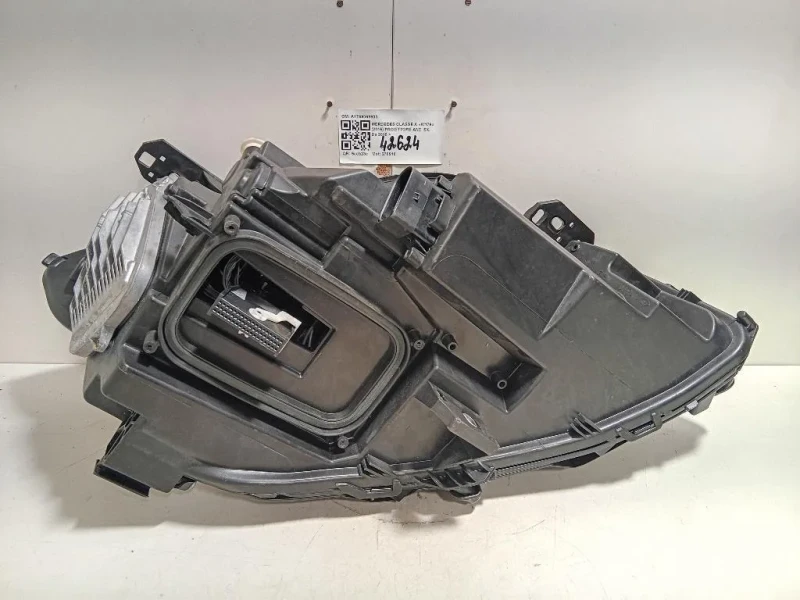 Proiettore ANT SX A1769068900 Mercedes Classe A W176 2015