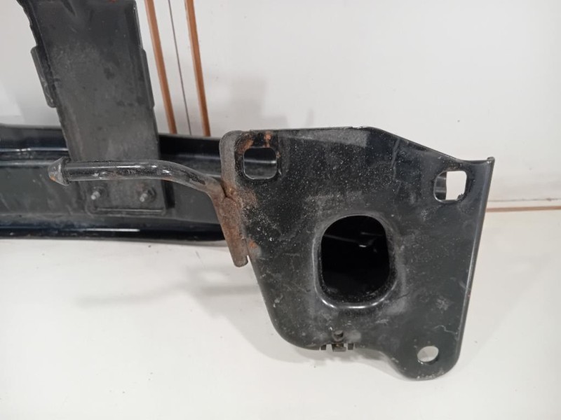 Traversa Paraurti POST FK72-17906-AD Land Rover Discovery V 2016