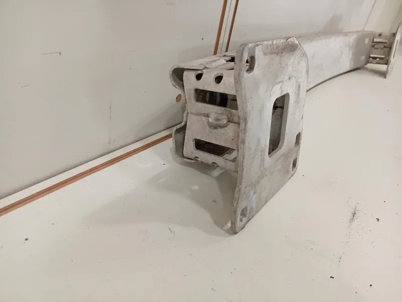 Traversa Paraurti POST EJ32-17906-AC Land Rover Range Rover Evoque I 2011