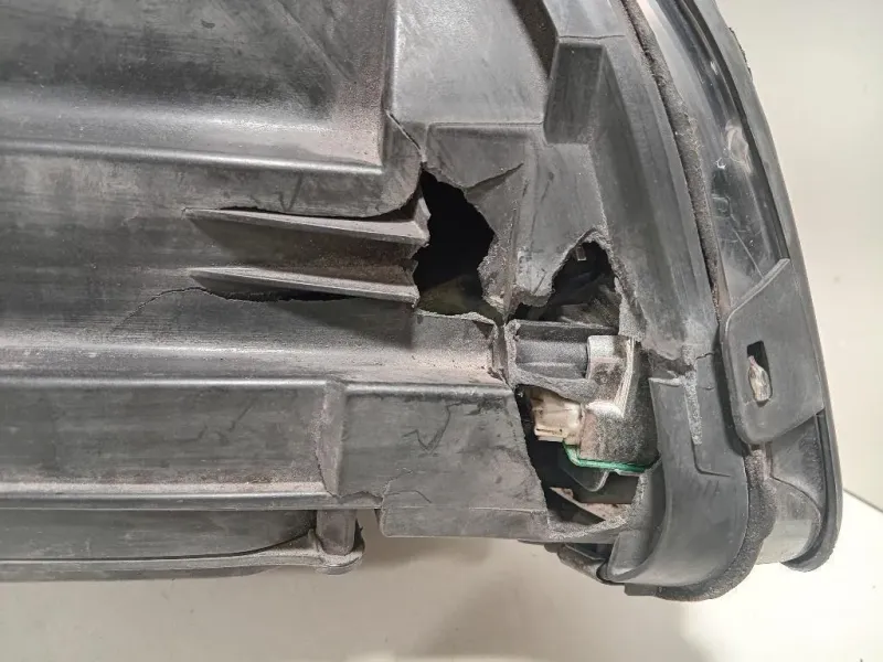 Proiettore ANT SX A2048204539 Mercedes Classe C C204 Coupé 2011