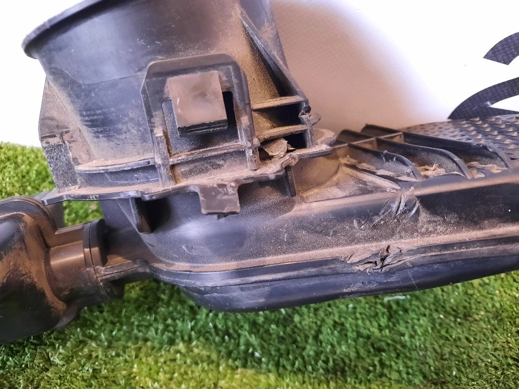 Manicotto Filtro ARIA SH0113221 Mazda 3 III 2016