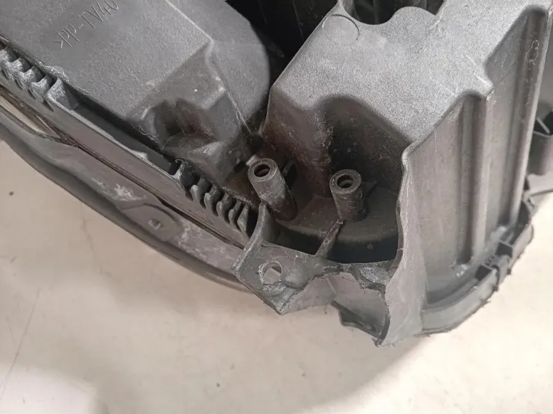 Proiettore ANT SX 1090026 Mercedes Classe C W204 2011