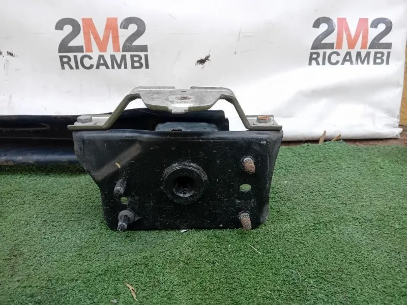 Traversa Paraurti POST A2056100014 Mercedes Classe C W205 2014