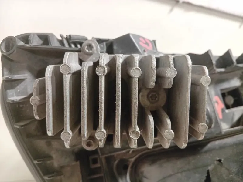 Proiettore ANT SX A2058200561 Mercedes Classe C W205 2014