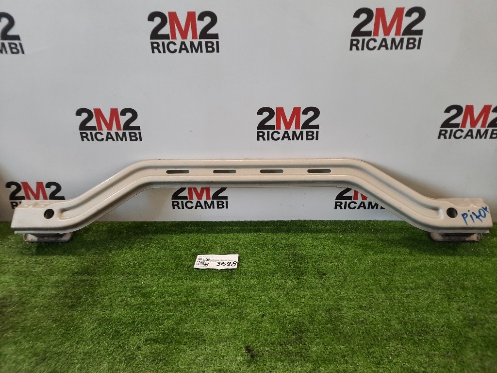 Traversa Paraurti POST 743404A00B Nissan PIXO 2009