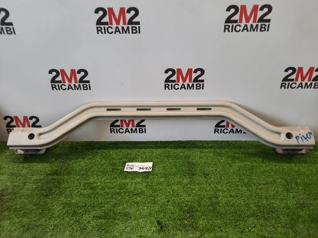 Traversa Paraurti POST 743404A00B Nissan PIXO 2009