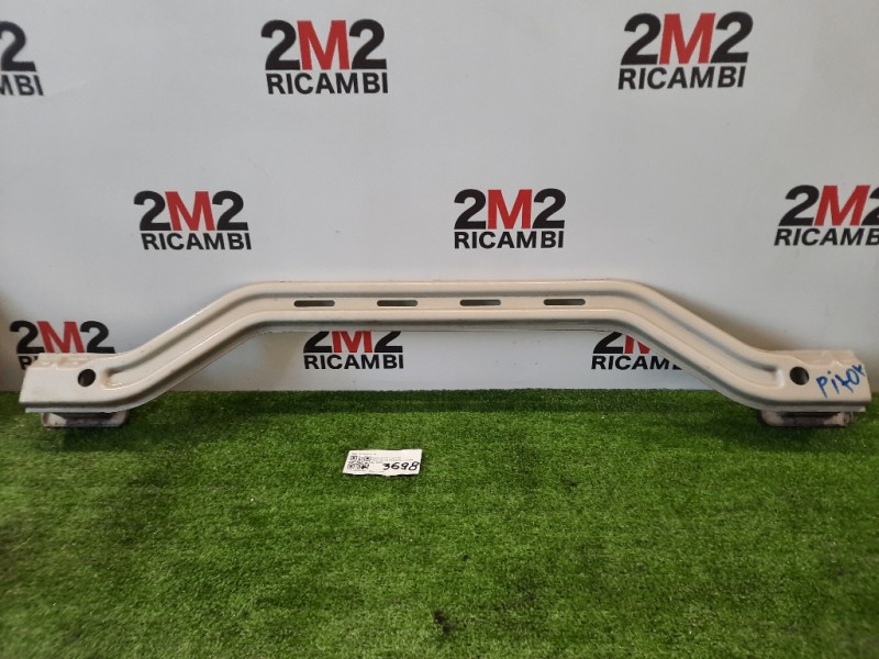 Traversa Paraurti POST 743404A00B Nissan PIXO 2009