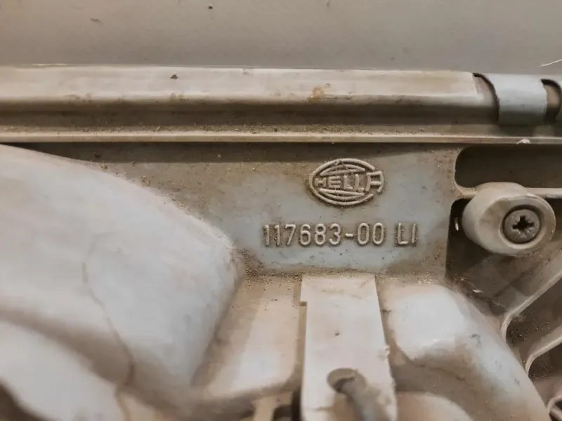 Proiettore ANT SX 117683-00 LI Mercedes Serie W123 1976-1985