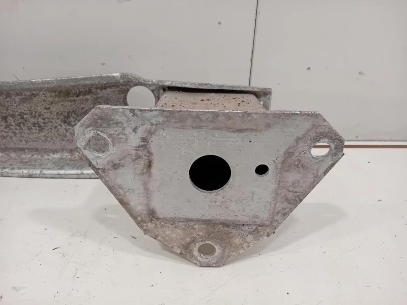 Traversa Paraurti POST 39193221 Opel Astra K 2016