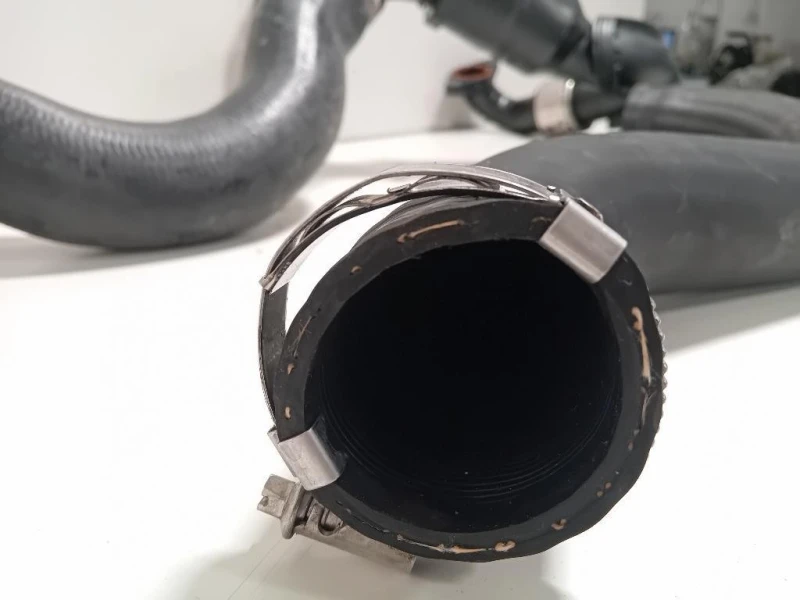 Manicotto Intercooler INF L1B1-6C646 Ford PUMA II 2019