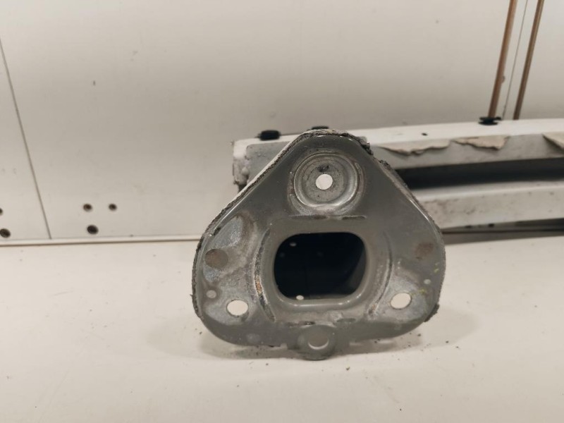 Traversa Paraurti POST TRAVERSA PARAURTI POST Opel Mokka 2013