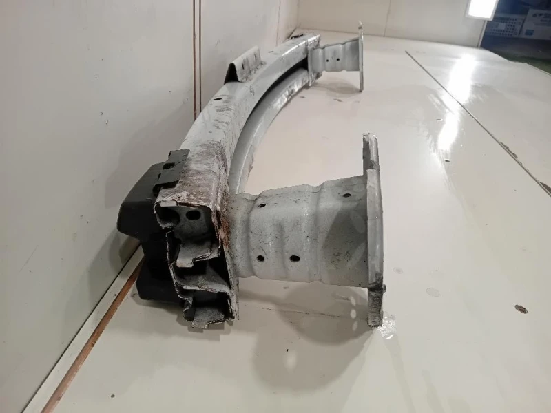 Traversa Paraurti POST 95320354 Opel Mokka 2013