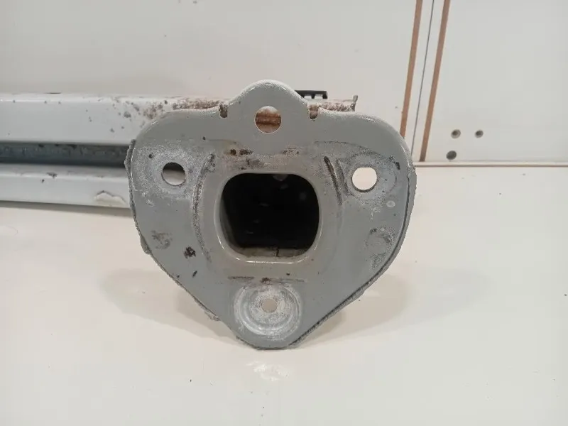 Traversa Paraurti POST 95320354 Opel Mokka 2013