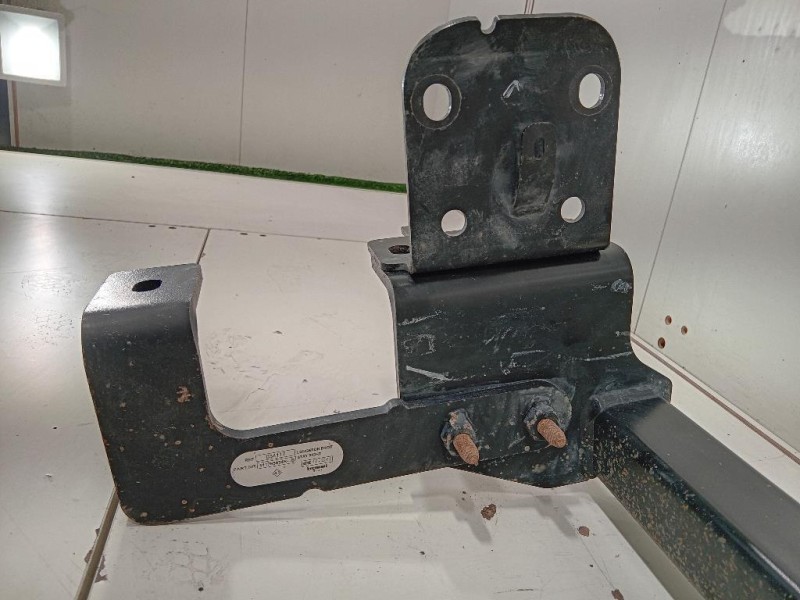 Traversa Paraurti POST 511601643R Opel Movano B 2010