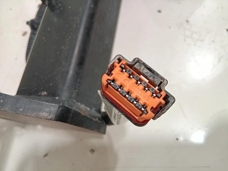 Traversa Paraurti POST 511601643R Opel Movano B 2010