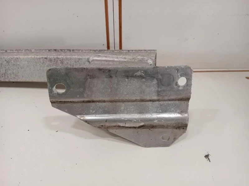 Traversa Paraurti POST 12776305 Opel Zafira C 2012