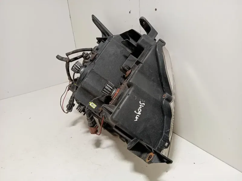 Proiettore ANT SX 8301A349 Mitsubishi Pajero IV 2007