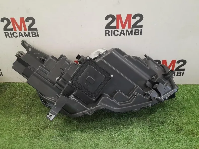 Proiettore ANT SX 260609142R 1006E00E Nissan Townstar 2022