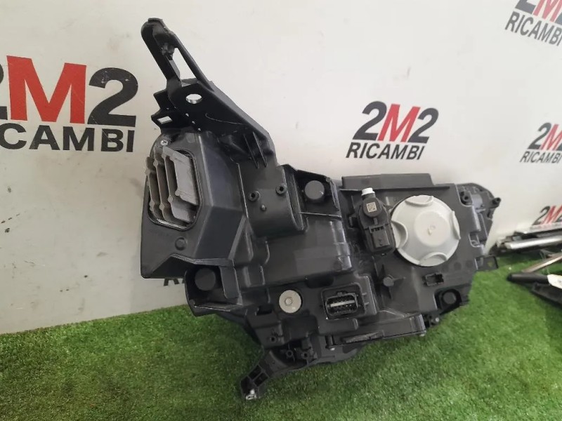 Proiettore ANT SX 260609142R 1006E00E Nissan Townstar 2022