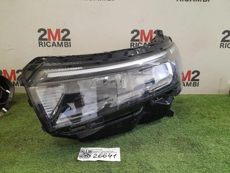 Proiettore ANT SX 260609142R 1006E00E Nissan Townstar 2022