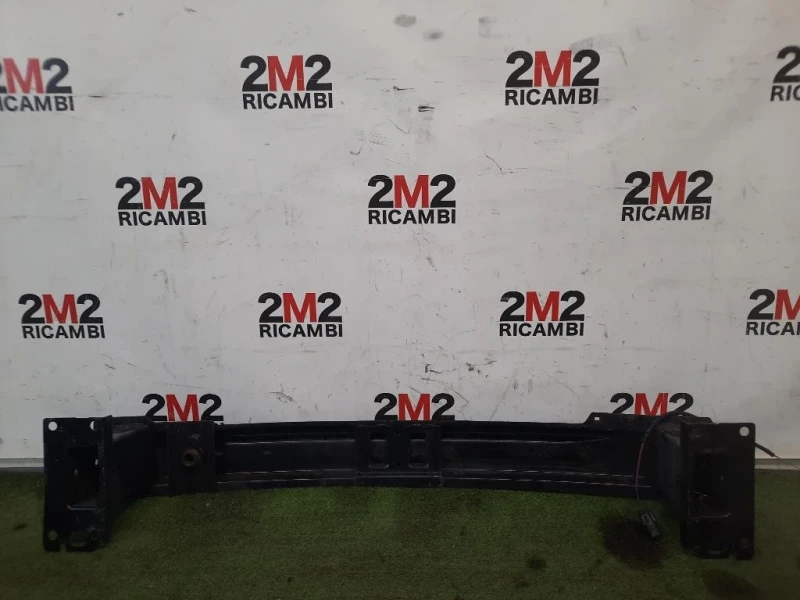 Traversa Paraurti POST Ssangyong Tivoli 2015