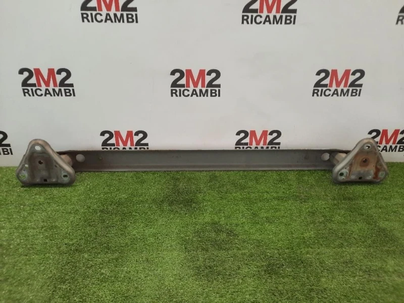 Traversa Paraurti POST 520230D010 Toyota Yaris France II 2006