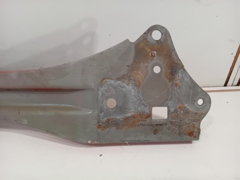 Traversa Paraurti POST TRAVERSA PARAURTI POST Toyota Yaris IV 2012