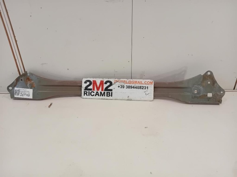 Traversa Paraurti POST TRAVERSA PARAURTI POST Toyota Yaris IV 2012