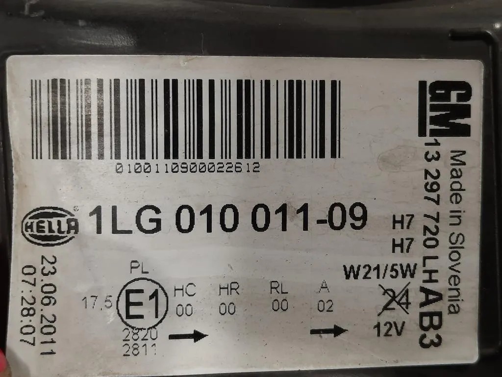 Proiettore ANT SX 1LG010011-09 Opel Astra J 2012