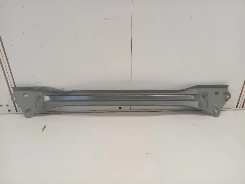 Traversa Paraurti POST TRAVERSA PARAURTI POST Toyota Yaris IV 2014