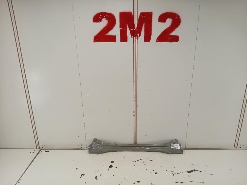 Traversa Paraurti POST TRAVERSA PARAURTI POST Toyota Yaris IV 2014