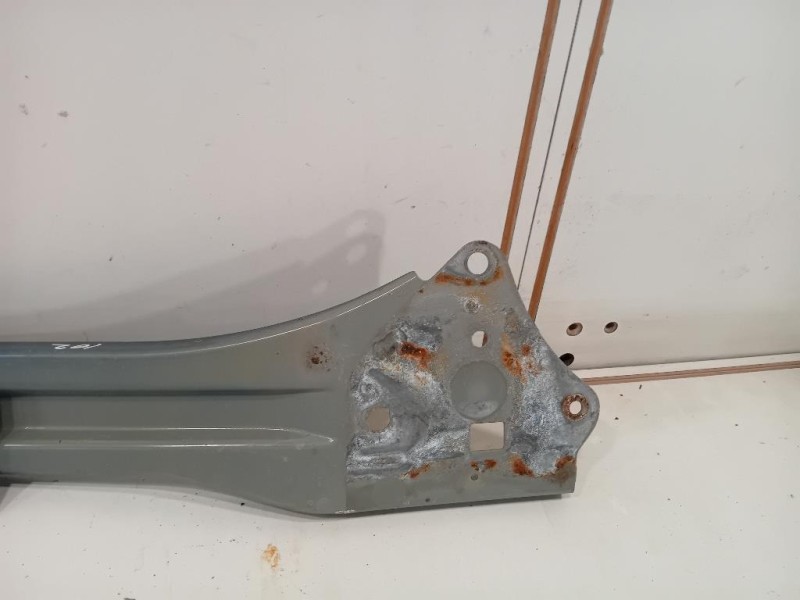 Traversa Paraurti POST TRAVERSA PARAURTI POST Toyota Yaris IV 2014