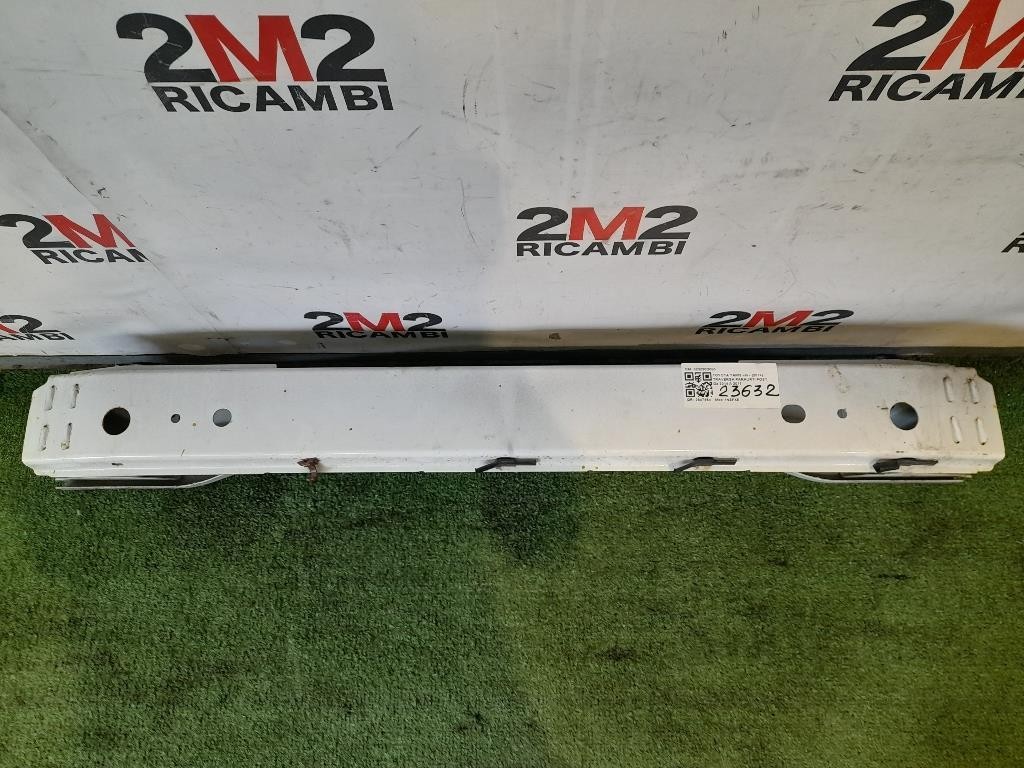 Traversa Paraurti POST 520230D080 Toyota Yaris IV 2014