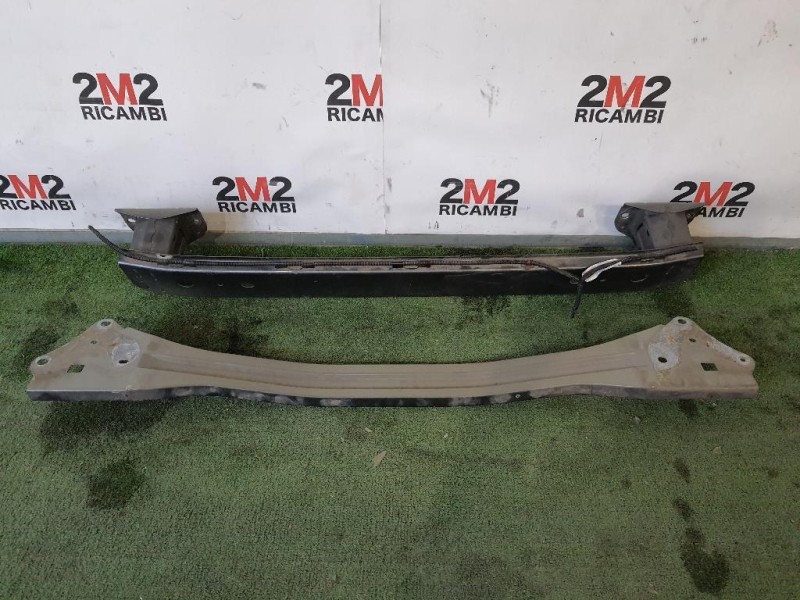 Traversa Paraurti POST 520230D080 Toyota Yaris IV 2017