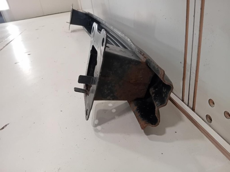 Traversa Paraurti POST 3AA807305 Volkswagen Passat VI Variant 2011