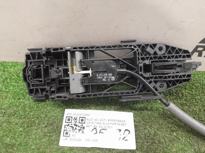 Maniglia Porta EST ANT SX 8V0837205A Audi A3 8VF Sportback 2016