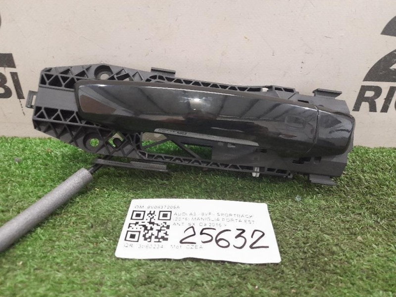 Maniglia Porta EST ANT SX 8V0837205A Audi A3 8VF Sportback 2016