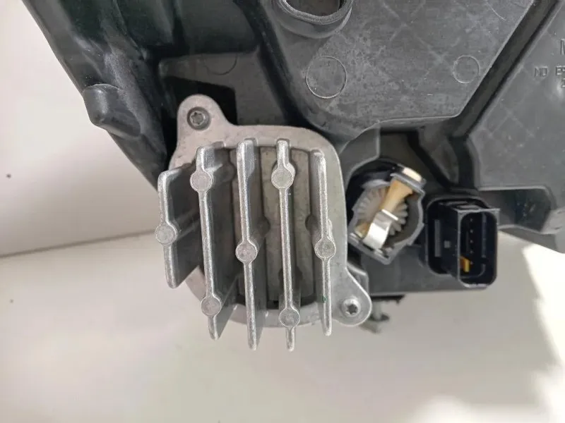 Proiettore ANT SX 9829522780 Opel Corsa F 2019