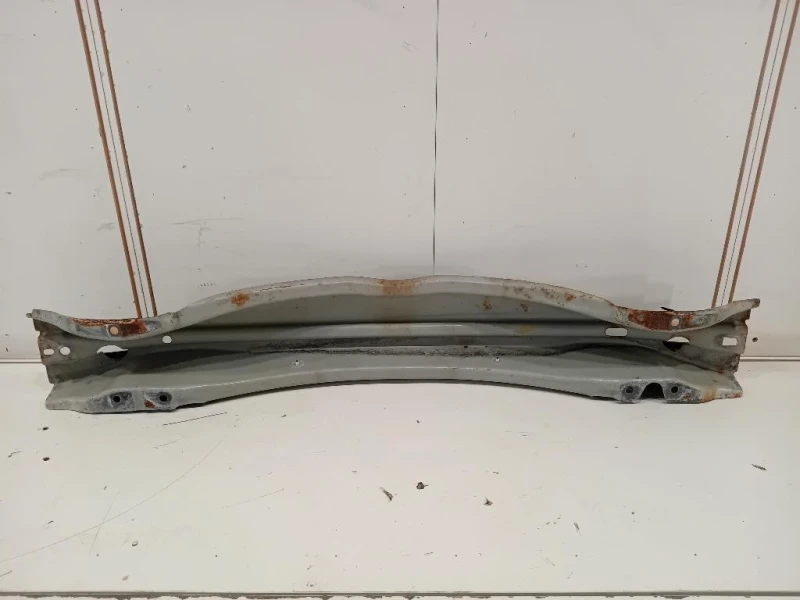 Traversa Paraurti POST 31217938 Volvo V70 III 2008